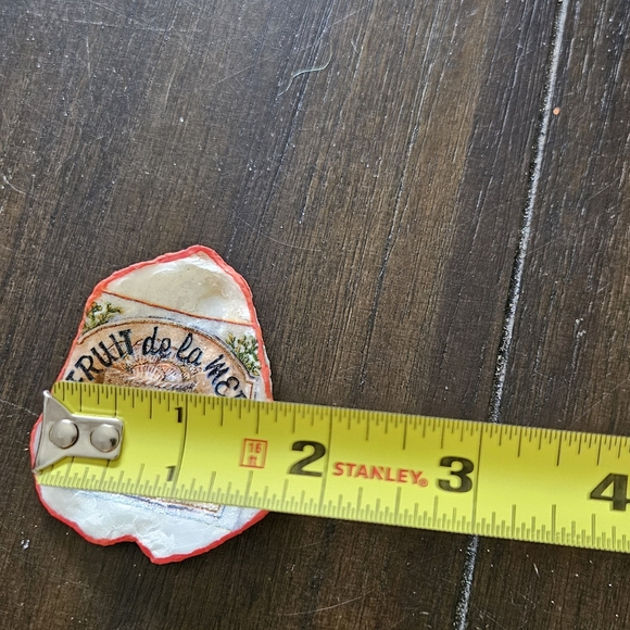 Red Lobster Decor on Shell - Picture 3 of 4